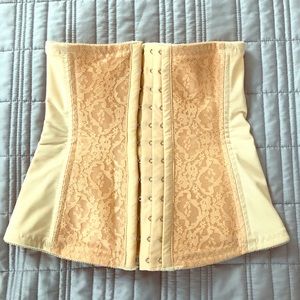 Ardys corset Size 28